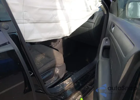 2014 Volkswagen Jetta 2.0L S z USA, uszkodzony, nr VIN 3VW2K7AJ1EM384858